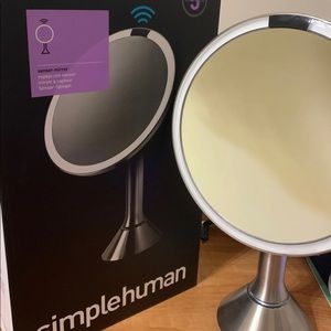 Simplehuman sensor mirror